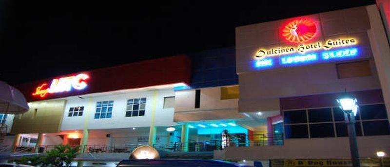 Dulcinea hotel y Suites Isla de Mactán Exterior foto