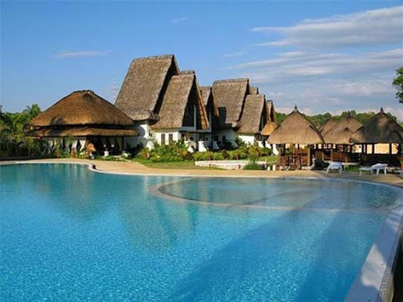 Dulcinea hotel y Suites Isla de Mactán Exterior foto